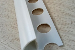 Nẹp nhựa bo góc tròn YS10 màu trắng